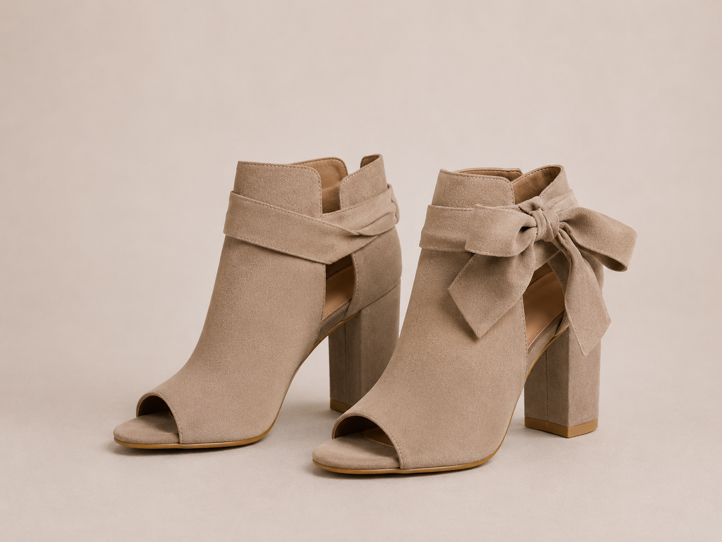 Elara™ | Tacones elegantes con lazo