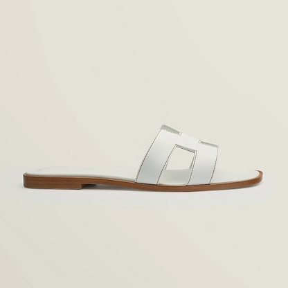 Sandalias planas estilo artesanal