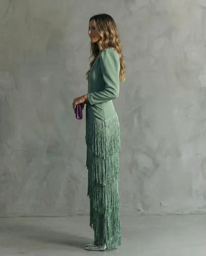 Vestido Elegante con Mangas de Flecos